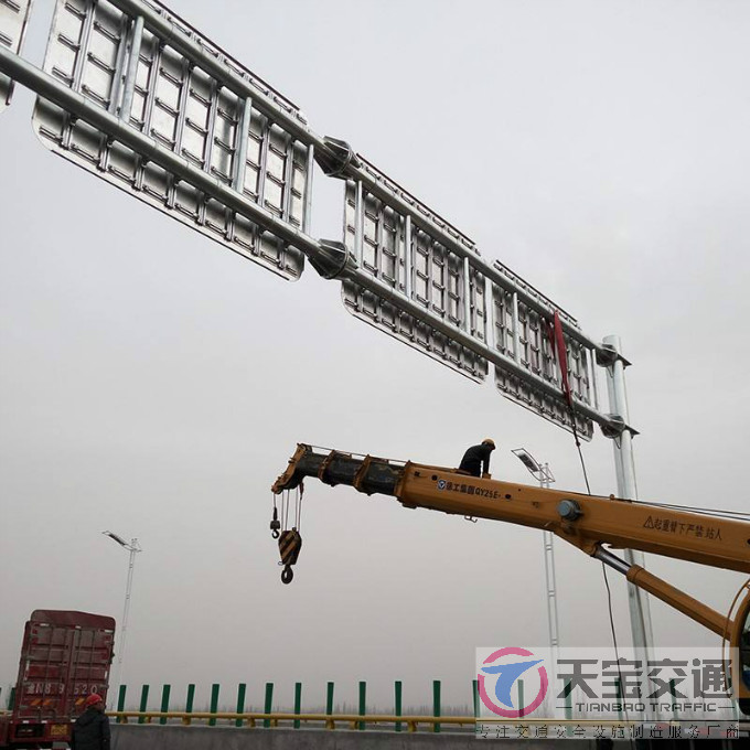 咸宁高速公路标志杆厂家 指引着人们安全行驶